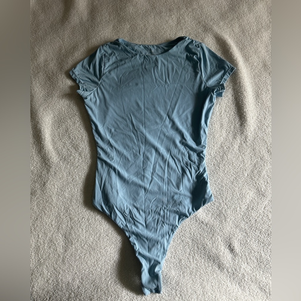 Women's light blue Crew Neck Short Sleeve Bodysuit Double Lined Basic T-shirt